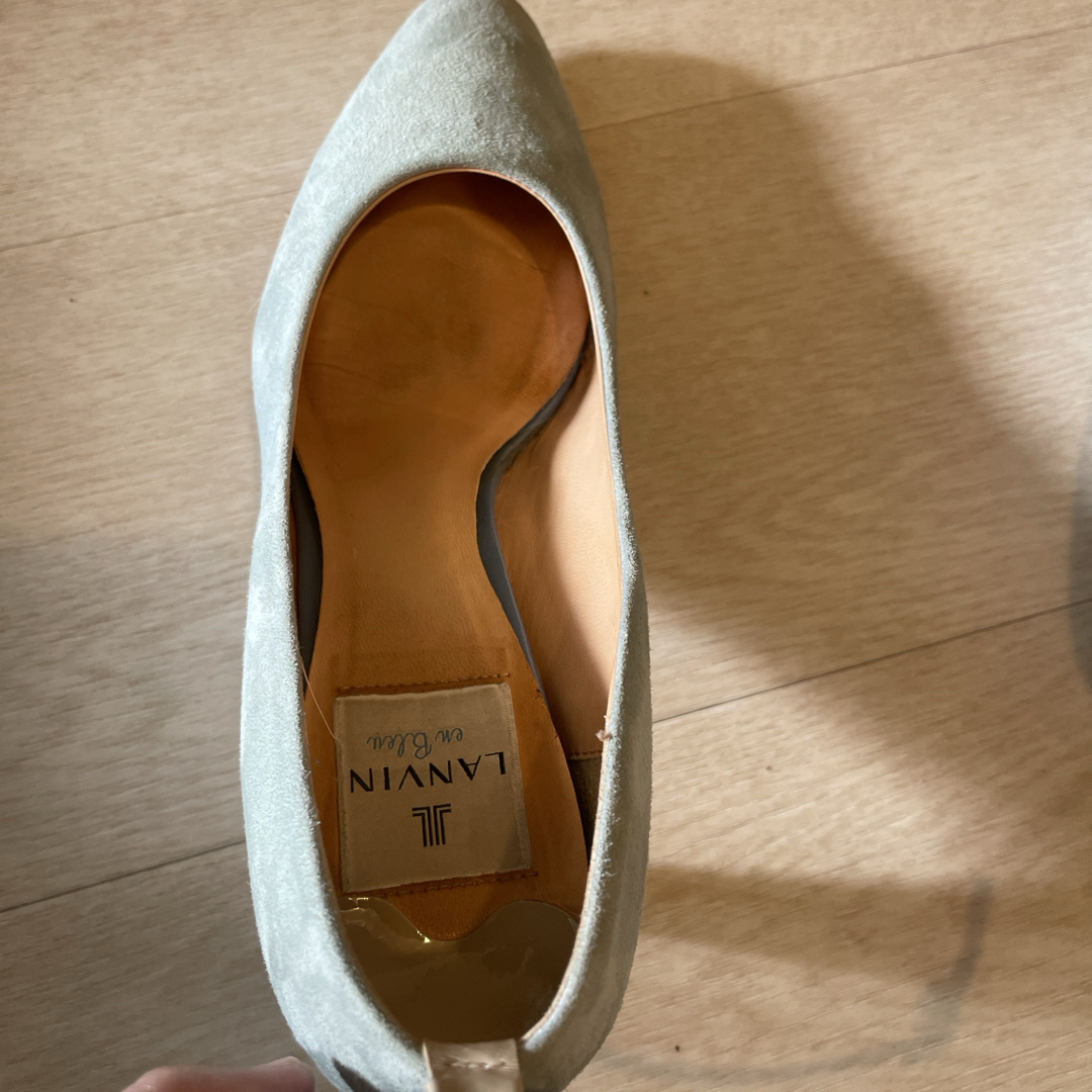 LANVIN en Bleu(ランバンオンブルー)のLANVIN en Bleuストラップ付きパンプス レディースの靴/シューズ(ハイヒール/パンプス)の商品写真