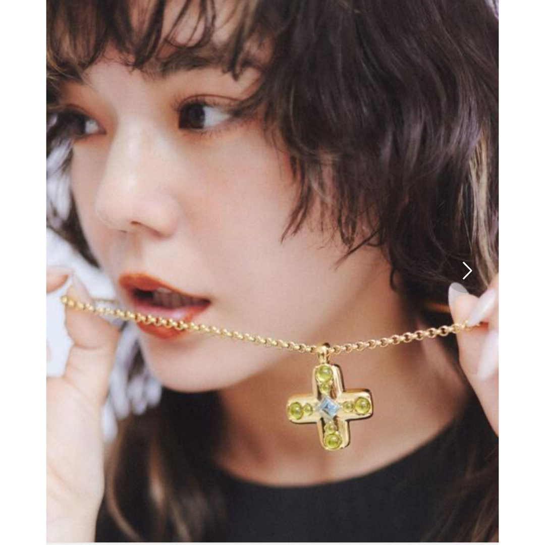 UNITED ARROWS(ユナイテッドアローズ)の長澤メイ ネックレス クロス AMIAYA レディースのアクセサリー(ネックレス)の商品写真