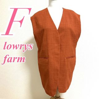 ローリーズファーム(LOWRYS FARM)のローリーズファーム　ベスト　F　オレンジ　きれいめ　スリット　ポリ100%(ベスト/ジレ)