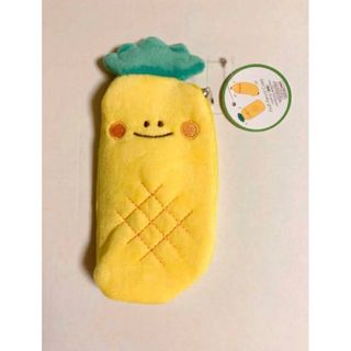 野菜　果物　ペンケース　ポーチ　パイナップル　ダイソー(キャラクターグッズ)