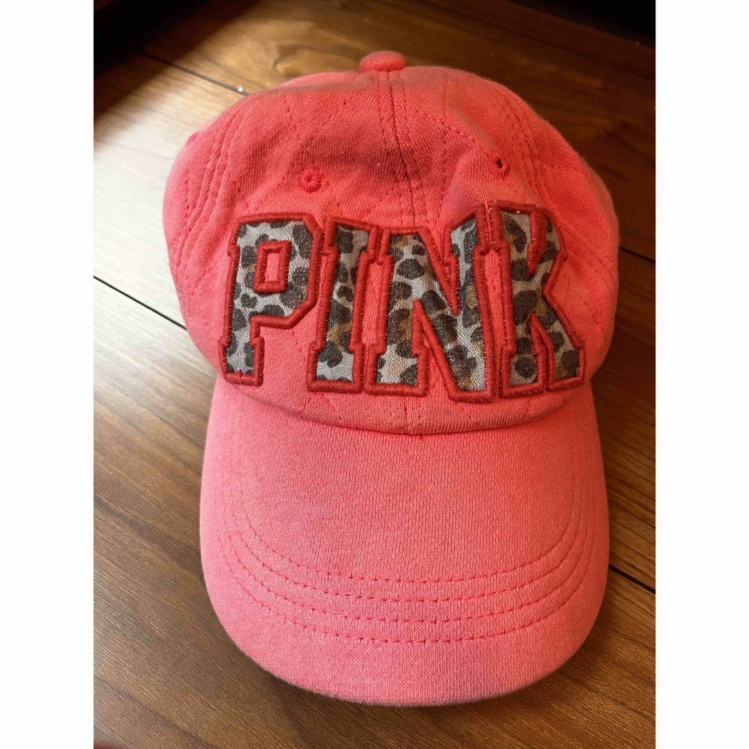 Victoria's Secret(ヴィクトリアズシークレット)のPINK / Victoria’s Secret キャップ レディースの帽子(キャップ)の商品写真