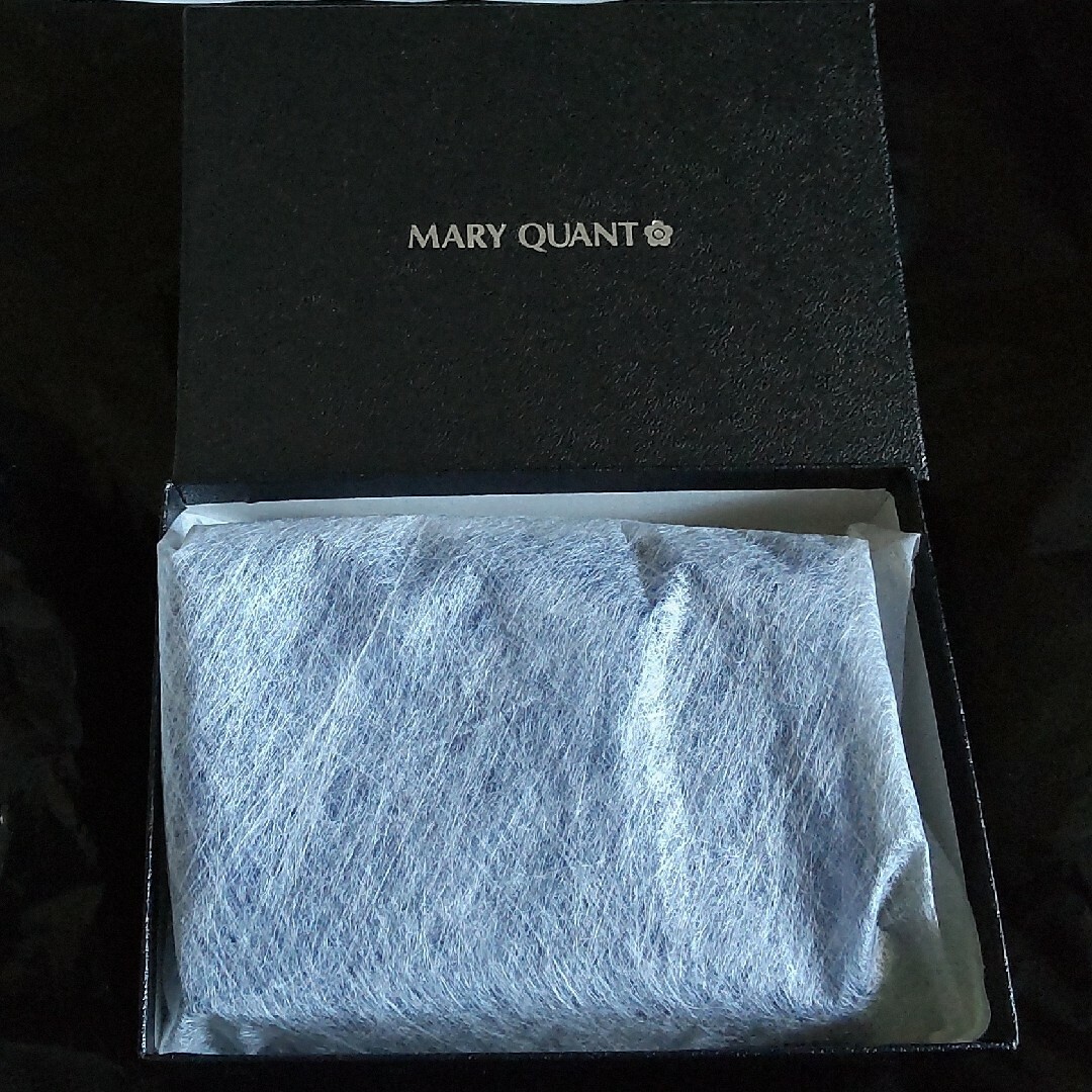 MARY QUANT(マリークワント)のMARY QUANT ドットエンボスカードケースブルー 新品 レディースのファッション小物(財布)の商品写真