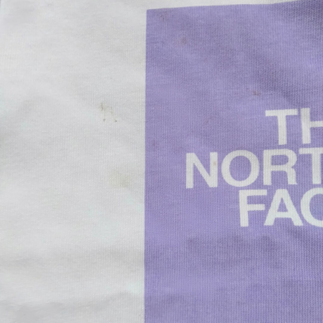 THE NORTH FACE(ザノースフェイス)のシミあり　ノースフェイス80背　紫Tシャツ キッズ/ベビー/マタニティのベビー服(~85cm)(Ｔシャツ)の商品写真