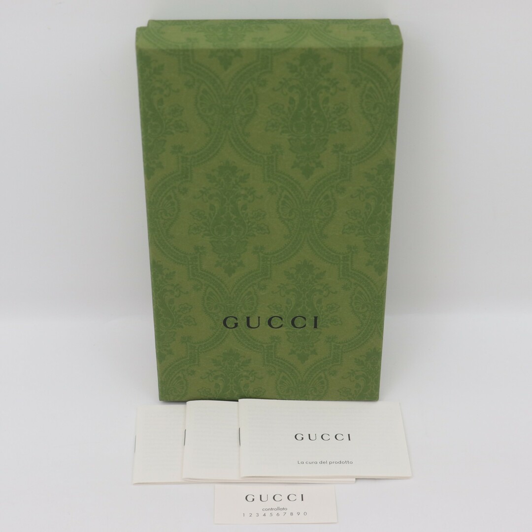 Gucci(グッチ)のITZCLZURVF5I 美品 グッチ GGスプリーム オフィディア iPhone 12 Pro Max アイフォンケース 668408 ベージュ 外箱 スマホ/家電/カメラのスマホアクセサリー(iPhoneケース)の商品写真