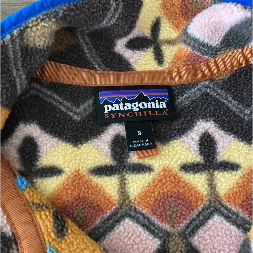 patagonia(パタゴニア)の【patagonia】パタゴニア シンチラ スナップT　ウィメンズ S サイズ レディースのジャケット/アウター(その他)の商品写真