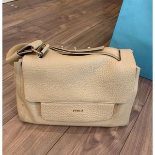 フルラ(Furla)のフルラ ベージュ色 ショルダーバッグ ハンドバック(ショルダーバッグ)