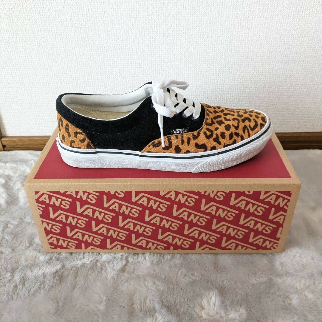 VANS(ヴァンズ)の24.5cm バンズ　スリッポン　レオパード×ブラック レディースの靴/シューズ(スニーカー)の商品写真