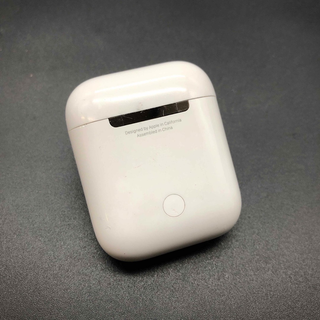 Apple(アップル)の即決 純正 Apple アップル AirPods 第一世代 スマホ/家電/カメラのオーディオ機器(ヘッドフォン/イヤフォン)の商品写真
