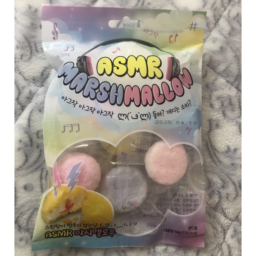 韓国お菓子⭐︎ASMRマシュマロ ⭐︎ 食品/飲料/酒の食品(菓子/デザート)の商品写真