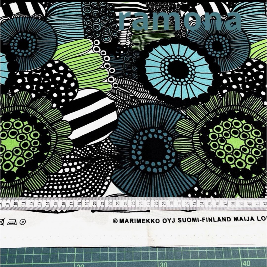 marimekko(マリメッコ)のマリメッコ 生地 ピエニシイルトラプータルハ グリーン ハンドメイドの素材/材料(生地/糸)の商品写真