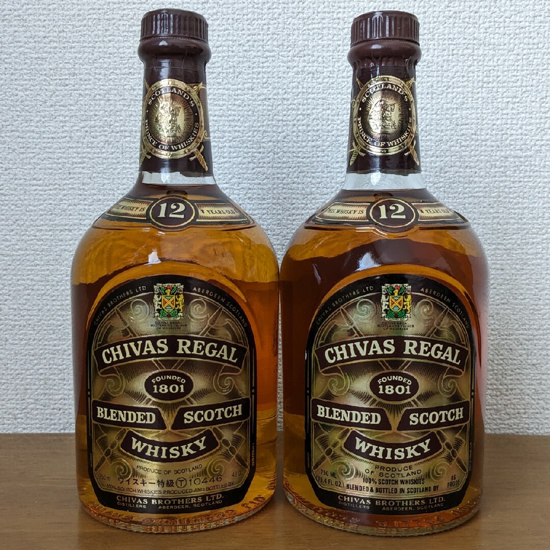 シーバスリーガル(シーバスリーガル)のシーバスリーガル12年　750ml43%　2本セット　未開栓　箱有り 食品/飲料/酒の酒(ウイスキー)の商品写真