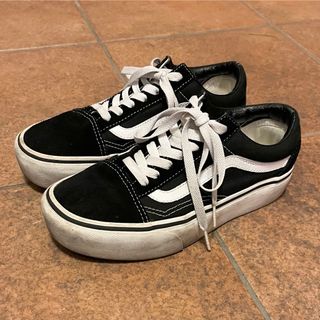 ヴァンズ(VANS)のVANS オールドスクール 厚底 レディース(スニーカー)