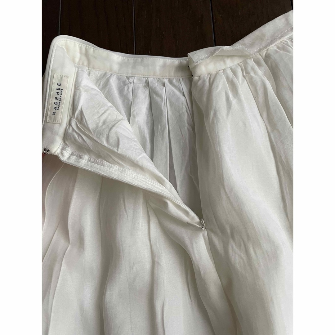 MACPHEE(マカフィー)の美品　マカフィー(トゥモローランド)チュールスカート白(36)S〜M レディースのスカート(ひざ丈スカート)の商品写真