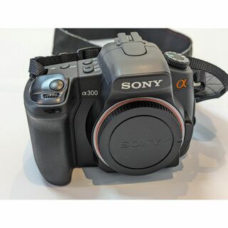 ソニー(SONY)のSONY α300 DSLR-A300 デジタル一眼レフカメラ (デジタル一眼)