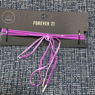 フォーエバートゥエンティーワン(FOREVER 21)のforever21 ベロアチョーカー ネオンパープル(ネックレス)