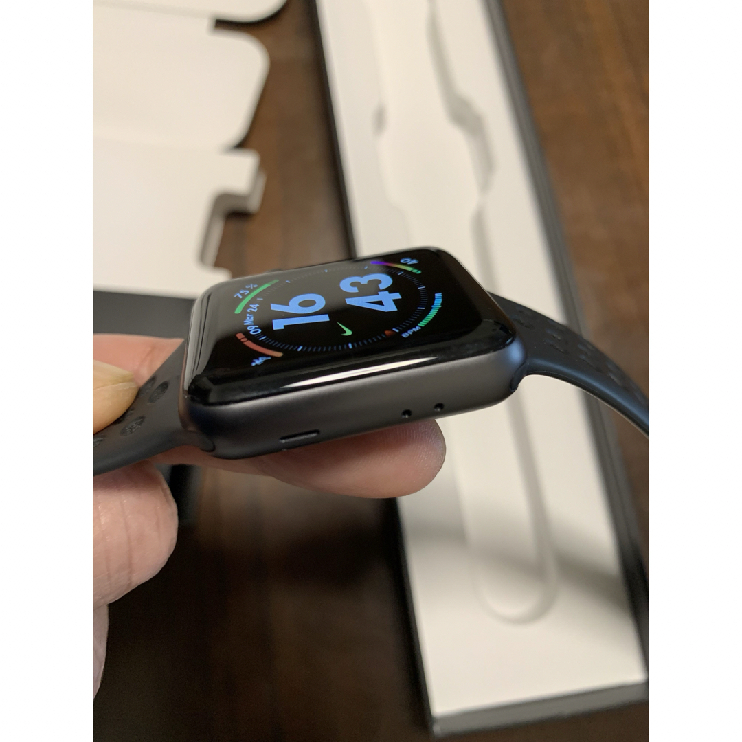 Apple Watch(アップルウォッチ)のApple Watch Nike+ SERIES 3  42mm GPS スマホ/家電/カメラのスマホ/家電/カメラ その他(その他)の商品写真