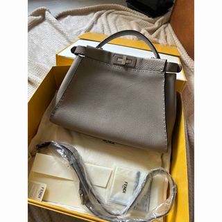 FENDI - 新品同様 フェンディ ズッカ フォン ポーチ ショルダーバッグ