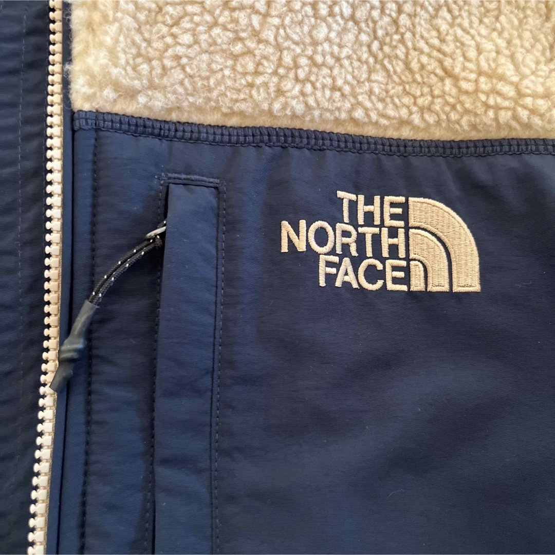 THE NORTH FACE(ザノースフェイス)のTHE NORTH FACE フリース ベージュ L メンズのジャケット/アウター(その他)の商品写真