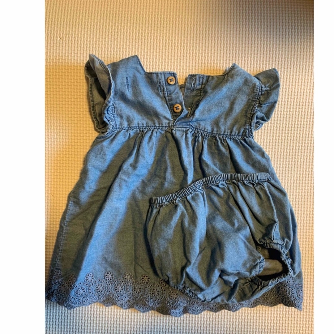 ZARA KIDS(ザラキッズ)の【ZARA Baby】ザラベビー　デニムワンピース　インナーパンツ付き キッズ/ベビー/マタニティのベビー服(~85cm)(ワンピース)の商品写真