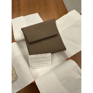 エルメス(Hermes)の☆新品未使用・エルメス バスティア コインケース エトゥープ B刻印　箱付き(コインケース/小銭入れ)