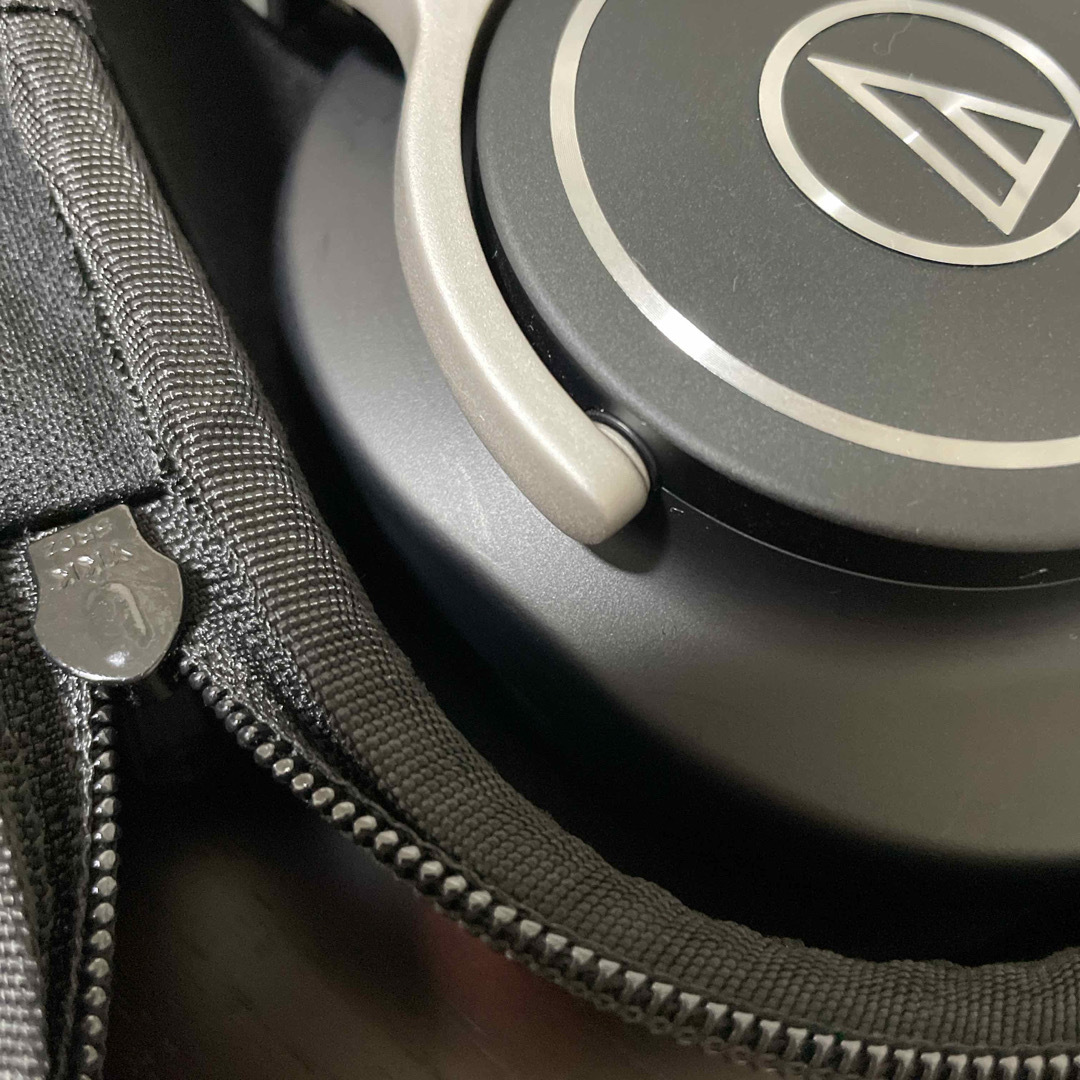 audio-technica(オーディオテクニカ)のaudio-technica  ATH-M70x  ヘッドフォン スマホ/家電/カメラのオーディオ機器(ヘッドフォン/イヤフォン)の商品写真