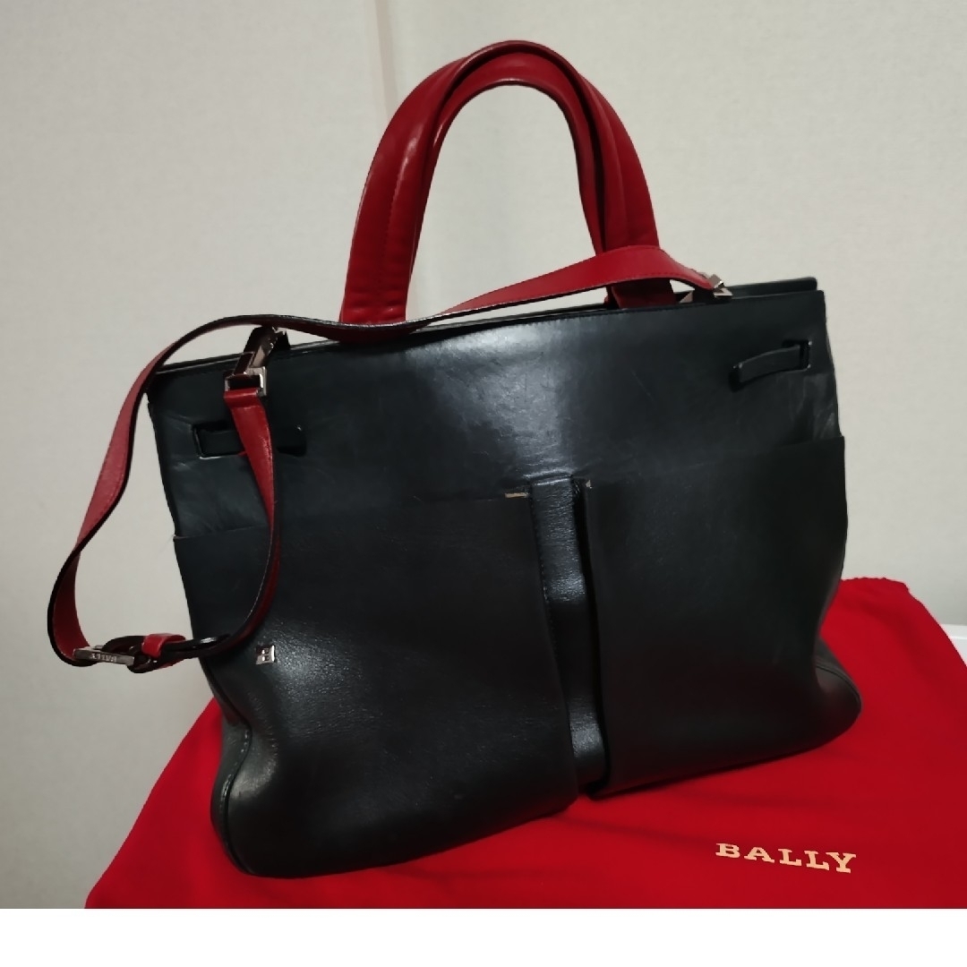 Bally(バリー)の！Bally 黒レザー トートバッグ カバー付き【値引き不可】イタリア製 レディースのバッグ(トートバッグ)の商品写真