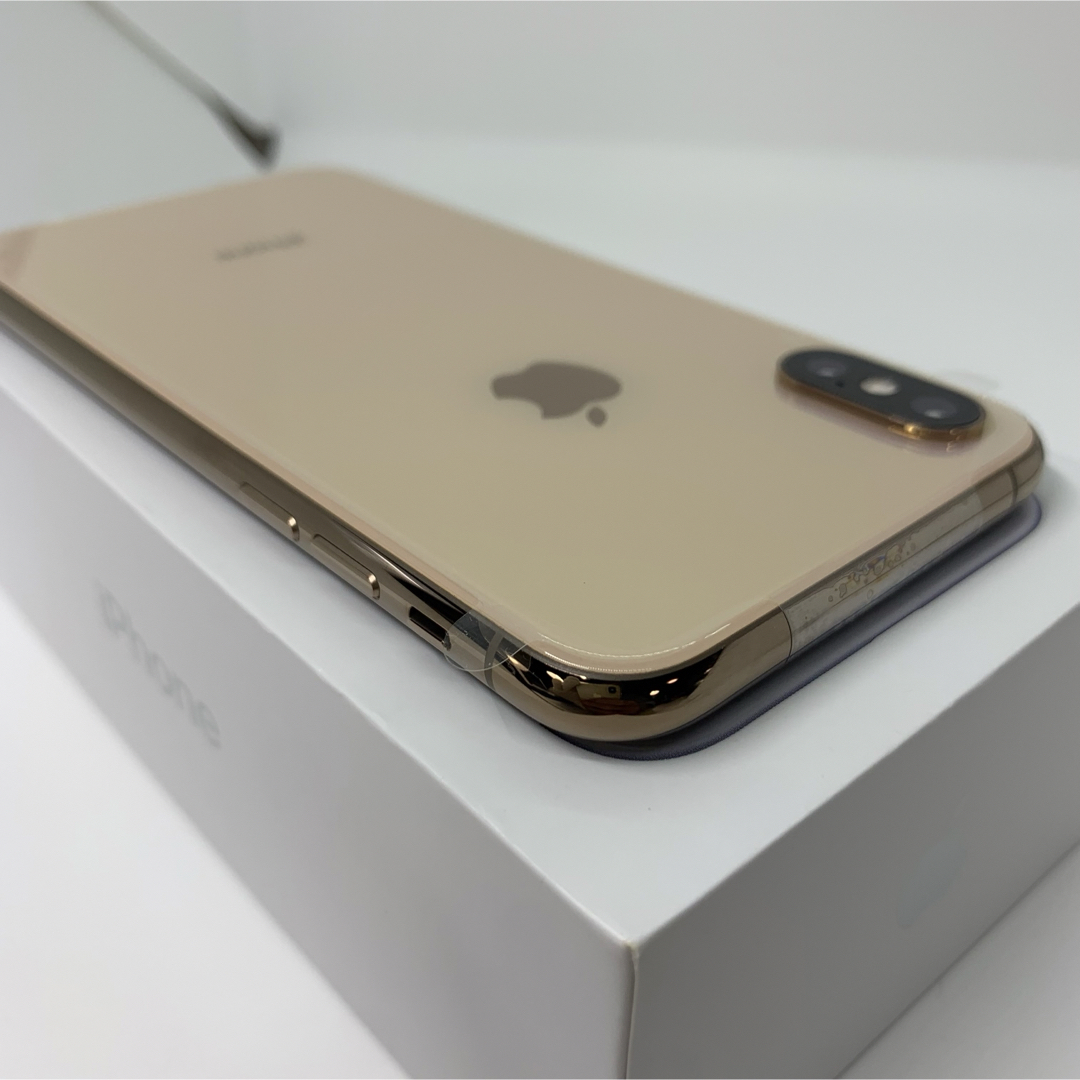 iPhone(アイフォーン)の新品　iPhone Xs Gold 256 GB SIMフリー　本体 スマホ/家電/カメラのスマートフォン/携帯電話(スマートフォン本体)の商品写真