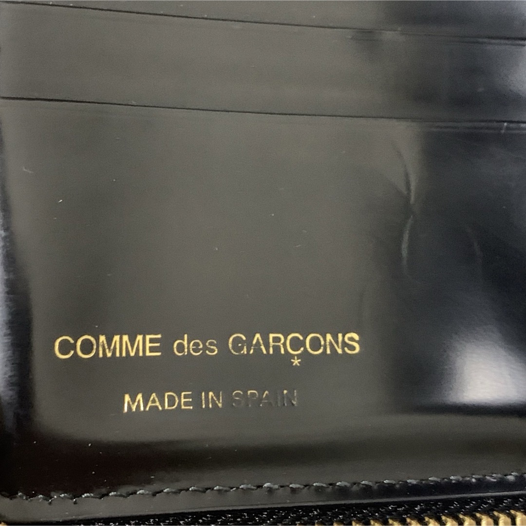 COMME des GARCONS(コムデギャルソン)のCOMME des GARCONS POLKA DOTS EMBOSSED レディースのファッション小物(財布)の商品写真