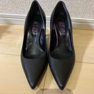 プールサイド　　黒　パンプス　中古