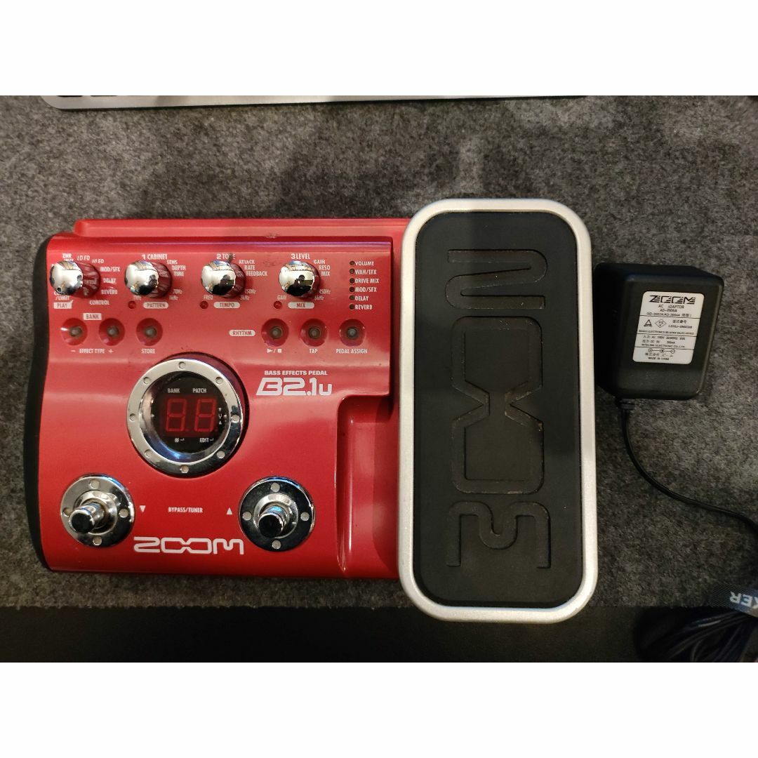 Zoom(ズーム)のZOOM ベース用マルチエフェクター B2.1u 楽器のベース(ベースエフェクター)の商品写真