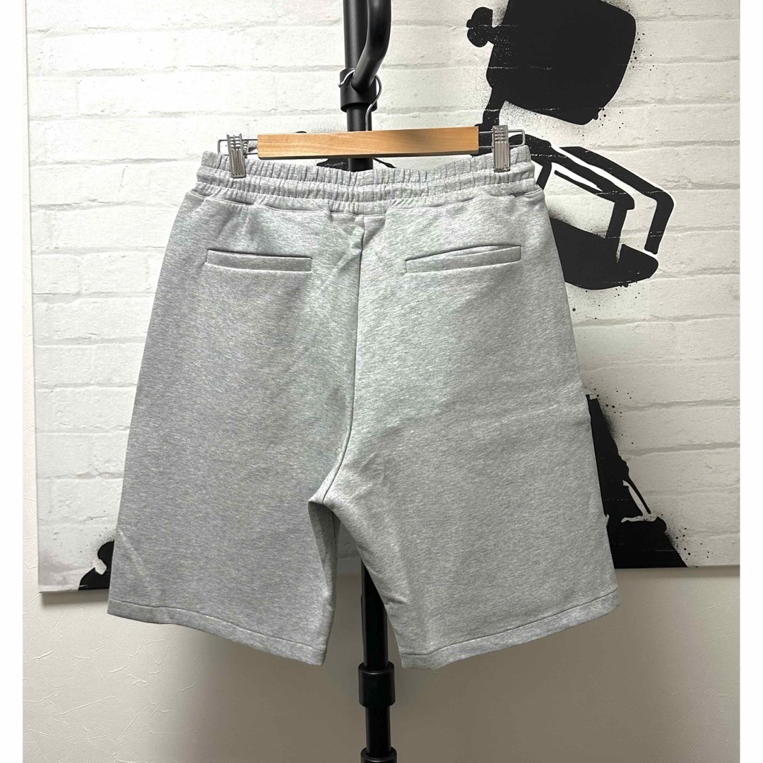 BEAUTY&YOUTH UNITED ARROWS(ビューティアンドユースユナイテッドアローズ)のWEB限定WARDROBESMARTダブルニットイージーテーパードショートパンツ メンズのパンツ(ショートパンツ)の商品写真