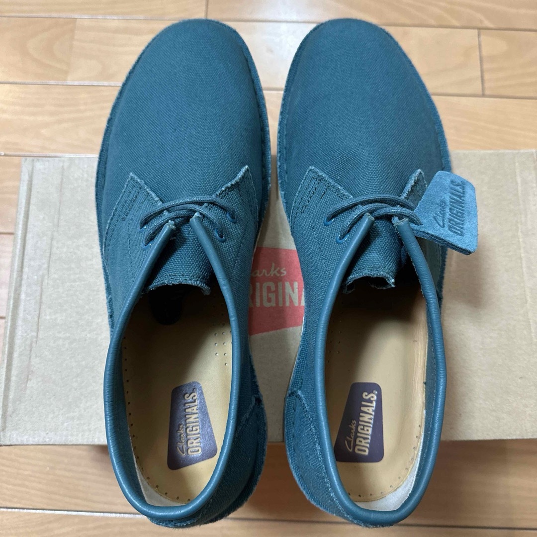 Clarks(クラークス)の新品Clarksクラークス　Jinkジンク　デザートブーツ　グリーン27.5cm メンズの靴/シューズ(ブーツ)の商品写真