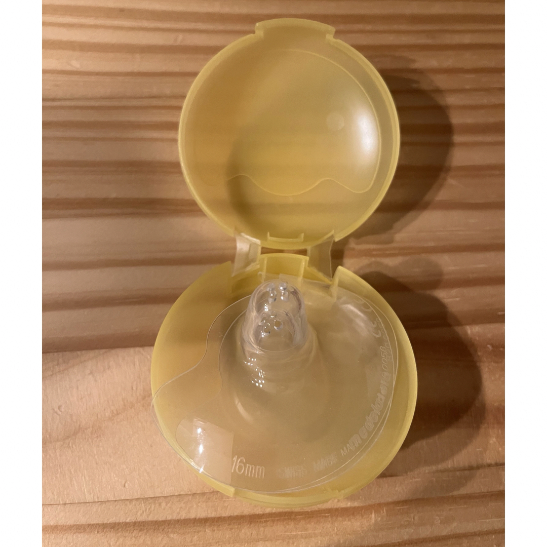 medela(メデラ)のメデラ　ニップルシールド キッズ/ベビー/マタニティの授乳/お食事用品(その他)の商品写真