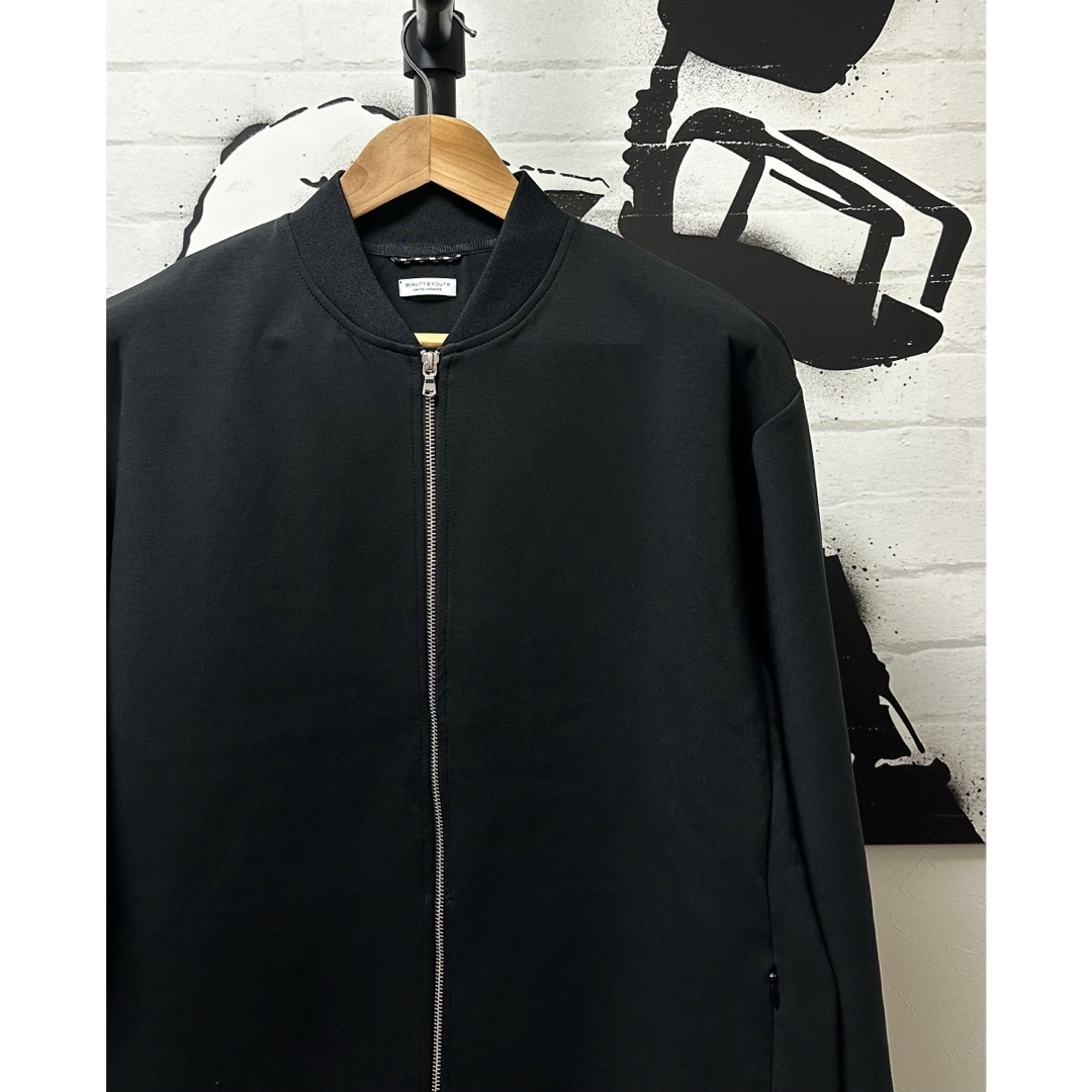 BEAUTY&YOUTH UNITED ARROWS(ビューティアンドユースユナイテッドアローズ)のWEB限定 WARDROBE SMARTダブルニット ジップブルゾン　BK メンズのジャケット/アウター(ブルゾン)の商品写真