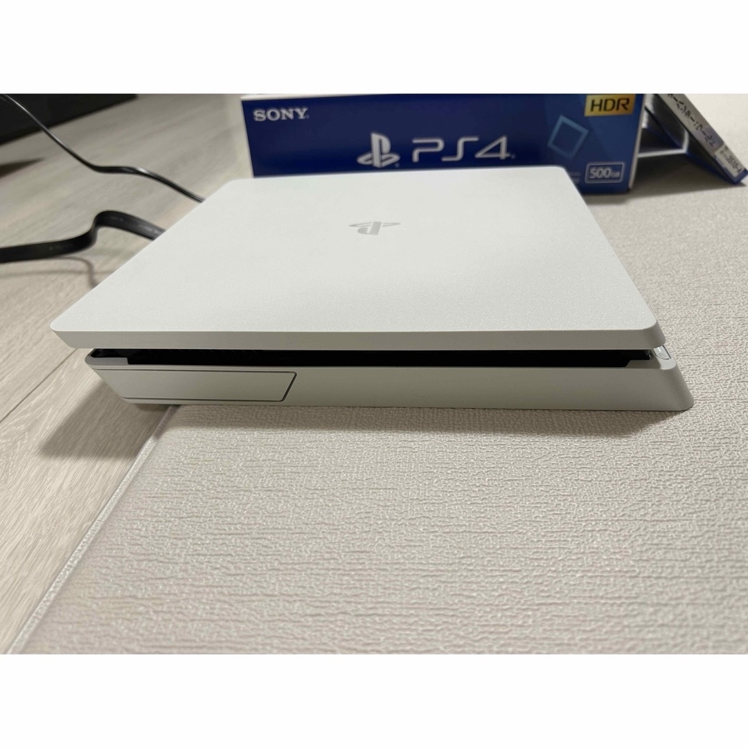 PlayStation4(プレイステーション4)のSONY PlayStation4 本体 CUH-2100AB02 エンタメ/ホビーのゲームソフト/ゲーム機本体(家庭用ゲーム機本体)の商品写真