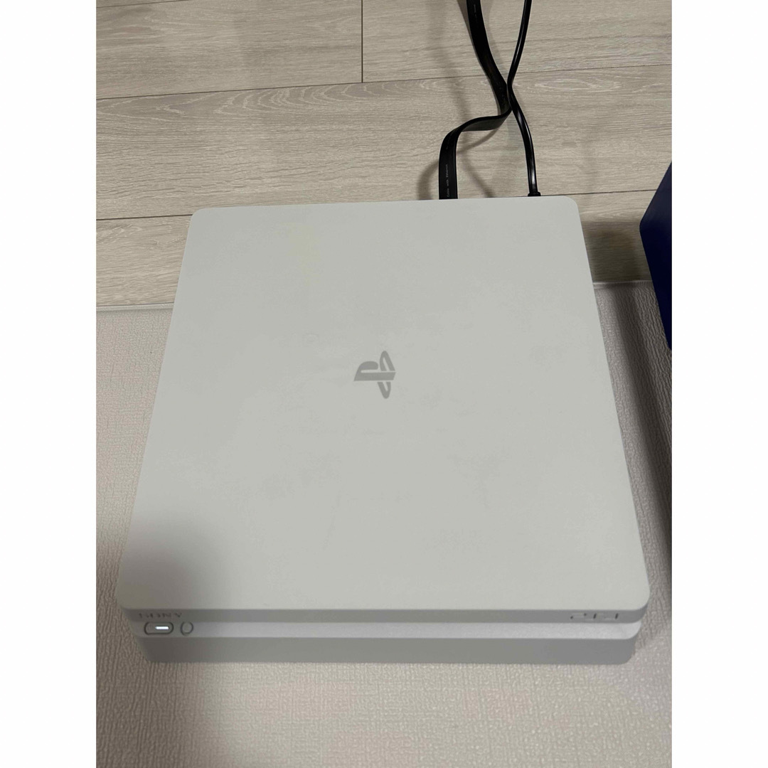 PlayStation4(プレイステーション4)のSONY PlayStation4 本体 CUH-2100AB02 エンタメ/ホビーのゲームソフト/ゲーム機本体(家庭用ゲーム機本体)の商品写真