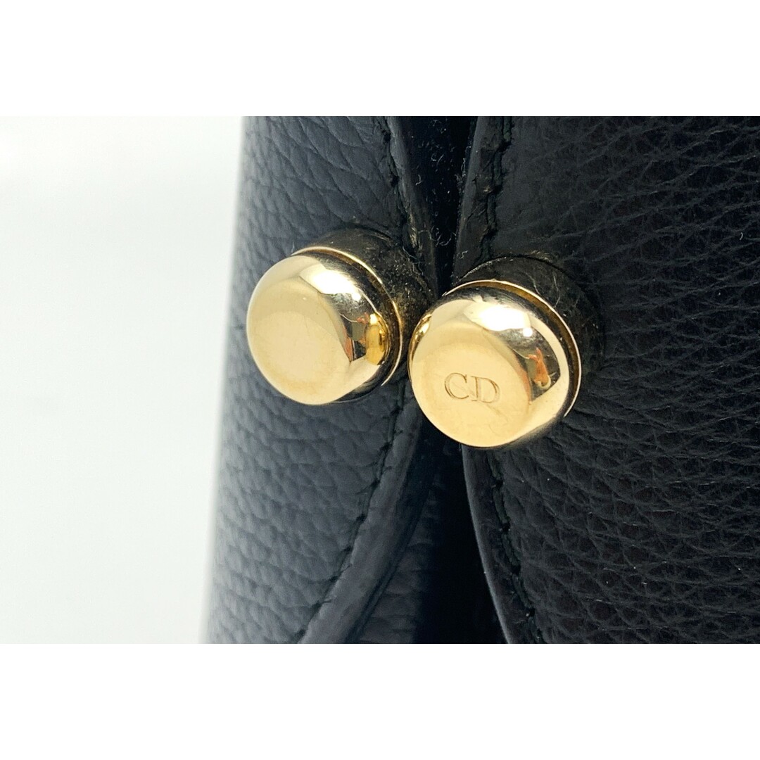 Dior(ディオール)のDIOR Dior ディオール ブラック 黒 レザー ゴールド金具 オープンバー ハンドバック ブランド 鞄 カバン レディースのバッグ(ハンドバッグ)の商品写真