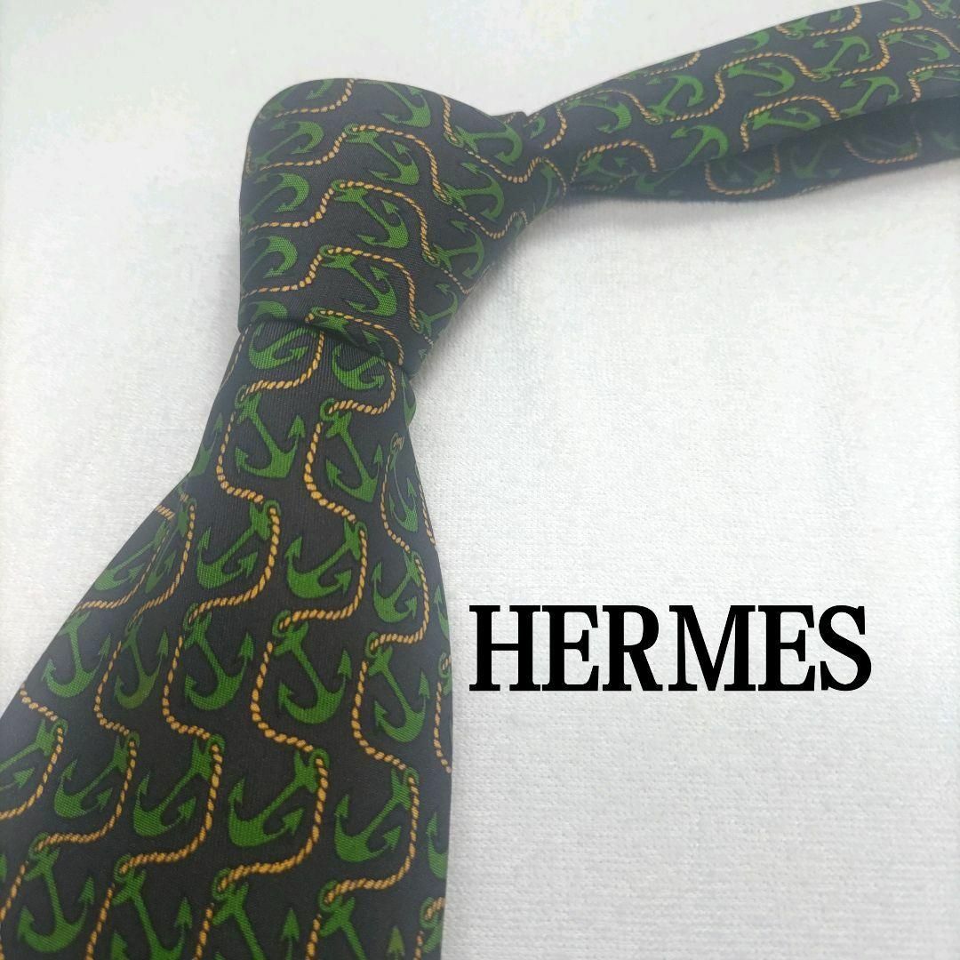 Hermes(エルメス)のHERMES エルメス ブラック グリーン パターン柄  シルク フランス製 メンズのファッション小物(ネクタイ)の商品写真