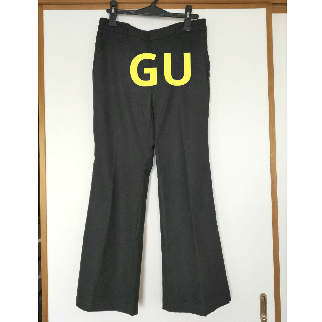 GU(ジーユー)のGU　起毛　センタープレスフレアパンツ レディースのパンツ(カジュアルパンツ)の商品写真