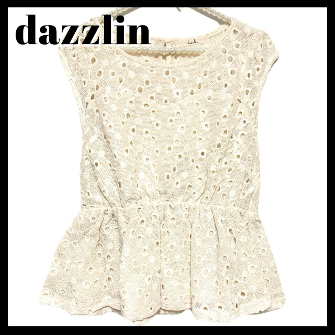 dazzlin(ダズリン)のdazzlin レース カットソー ペプラム TOPS アイボリー ホワイト レディースのトップス(カットソー(半袖/袖なし))の商品写真