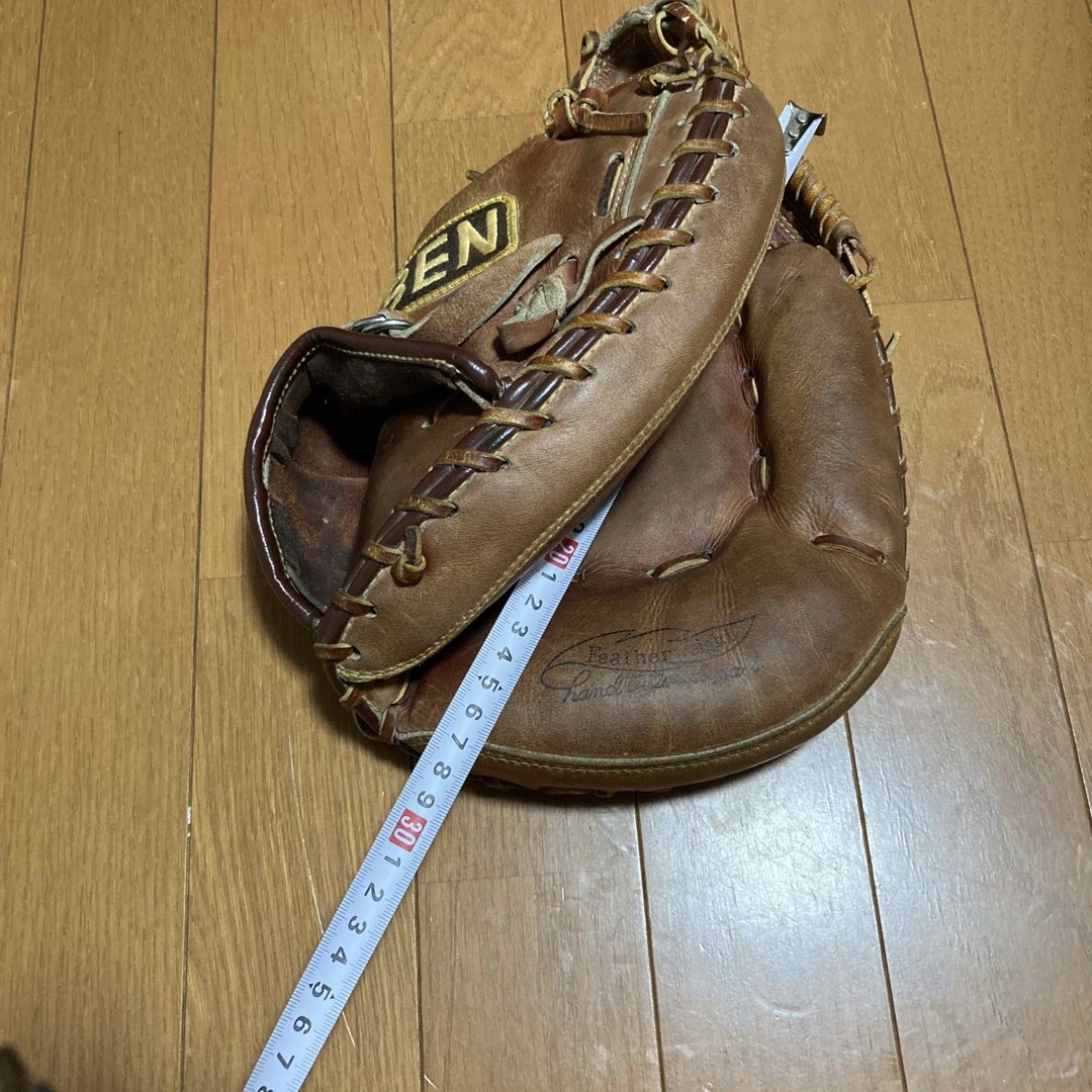 専用の昭和のBENのキャッチャーミット スポーツ/アウトドアの野球(グローブ)の商品写真