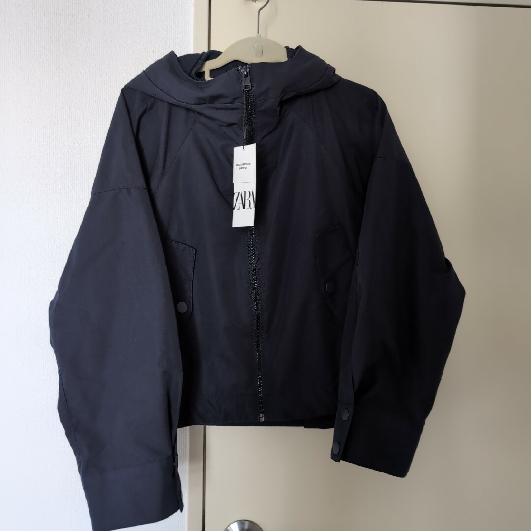 ZARA(ザラ)のZARA　フードパーカー　ジャンパー　ブルゾン　XS レディースのジャケット/アウター(ブルゾン)の商品写真