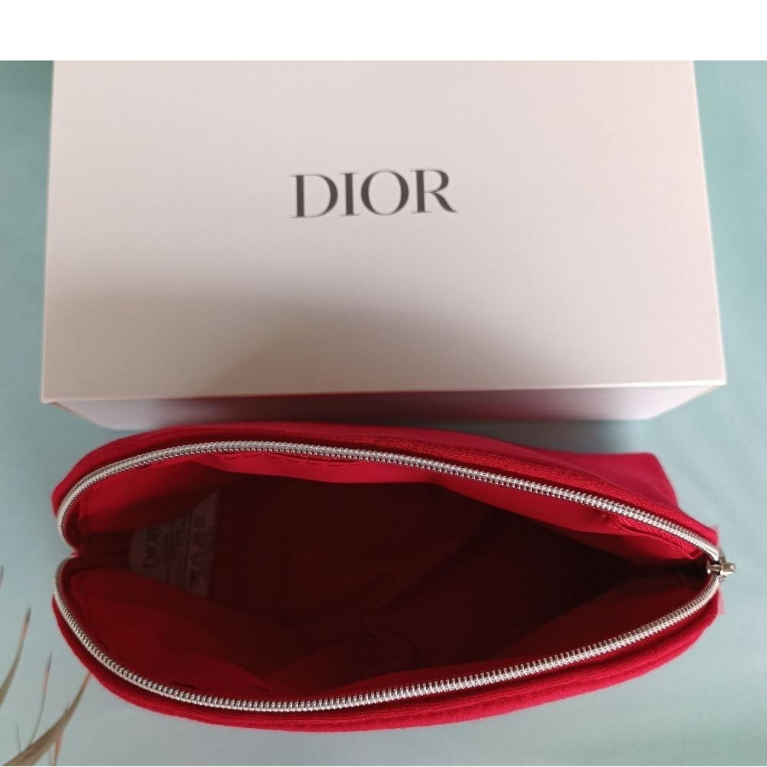 Christian Dior(クリスチャンディオール)の新品未使用 ディオール ポーチ レッド ノベルティ レディースのファッション小物(ポーチ)の商品写真