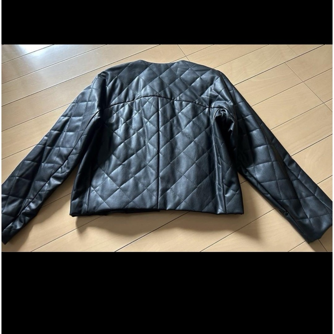 BEIGE,(ベイジ)のBEIGE 合皮キルティング　ノーカラージャケット・コート レディースのジャケット/アウター(ノーカラージャケット)の商品写真