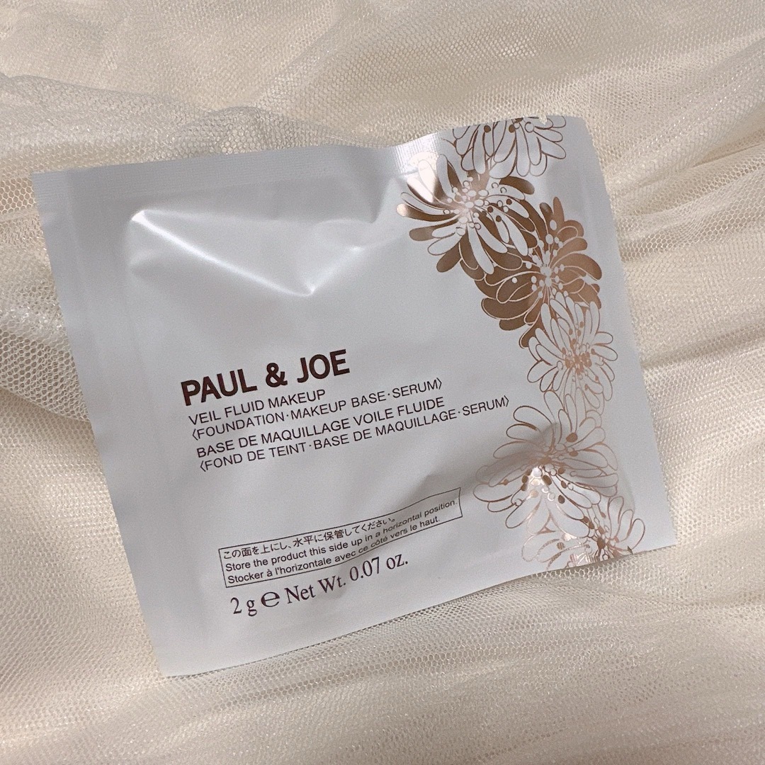 PAUL & JOE(ポールアンドジョー)のポール&ジョー シースルーヴェールコンパクト01 サンプル コスメ/美容のベースメイク/化粧品(ファンデーション)の商品写真