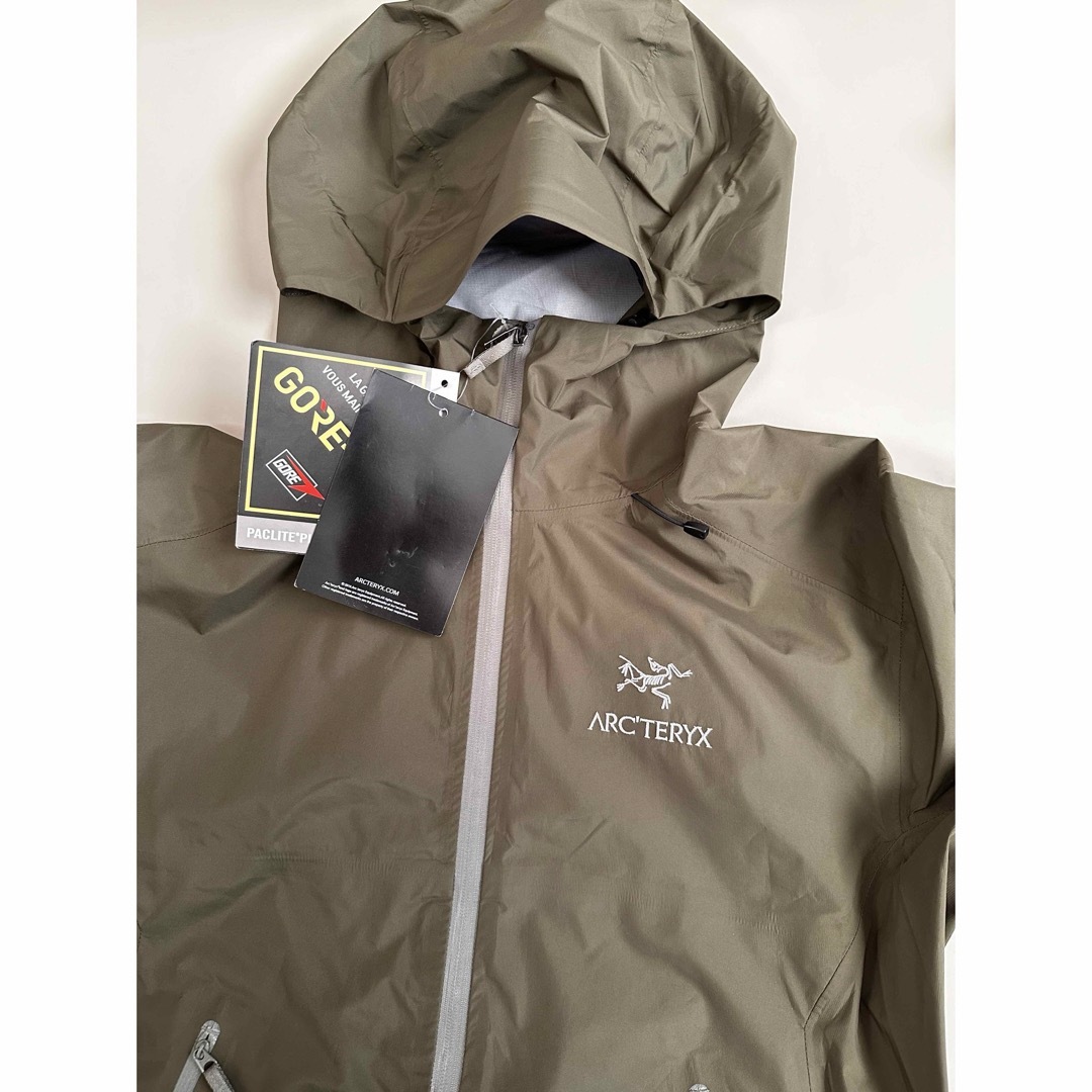 ARC'TERYX(アークテリクス)のARC'TERYX ベータLTジャケット L（Tatsu） メンズのジャケット/アウター(ナイロンジャケット)の商品写真