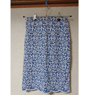 【春、夏】ティアンエクート　花柄　タイトスカート　ブルー　Mサイズ