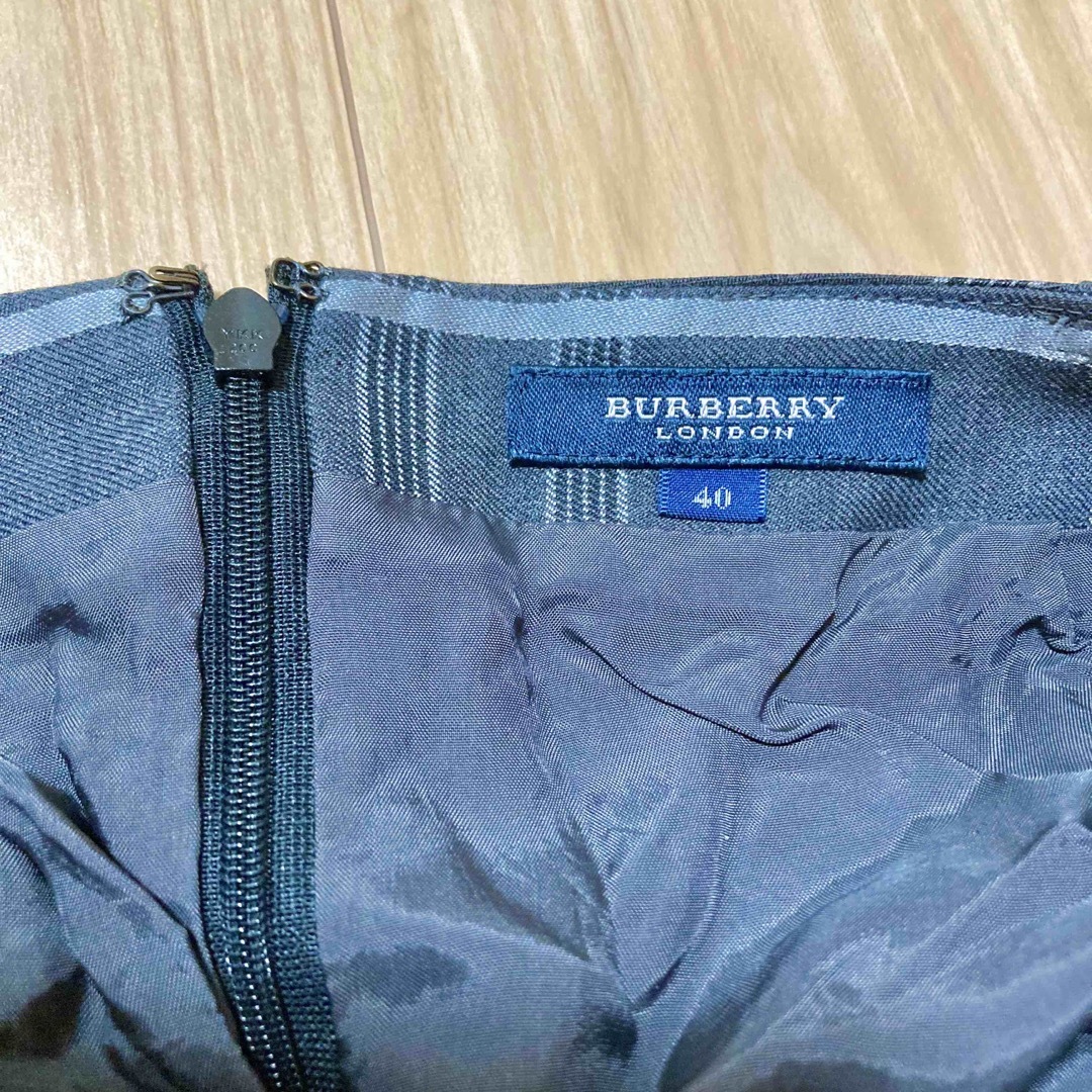 BURBERRY(バーバリー)のBurberry スカート レディースのスカート(ひざ丈スカート)の商品写真