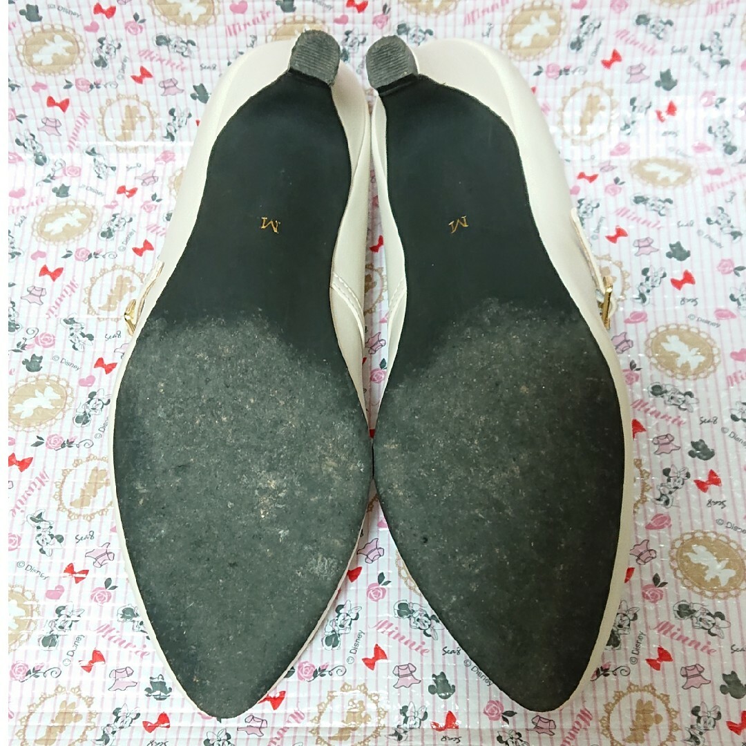 しまむら(シマムラ)のストラップ付き合皮パンプス レディースの靴/シューズ(ハイヒール/パンプス)の商品写真