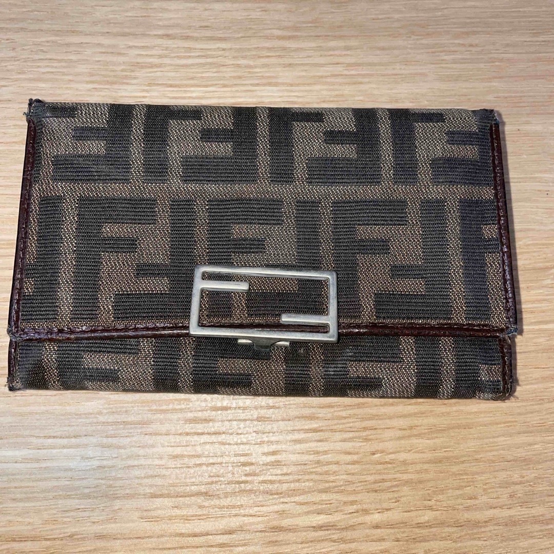 FENDI(フェンディ)のFENDI フェンディ　三つ折り財布 レディースのファッション小物(財布)の商品写真